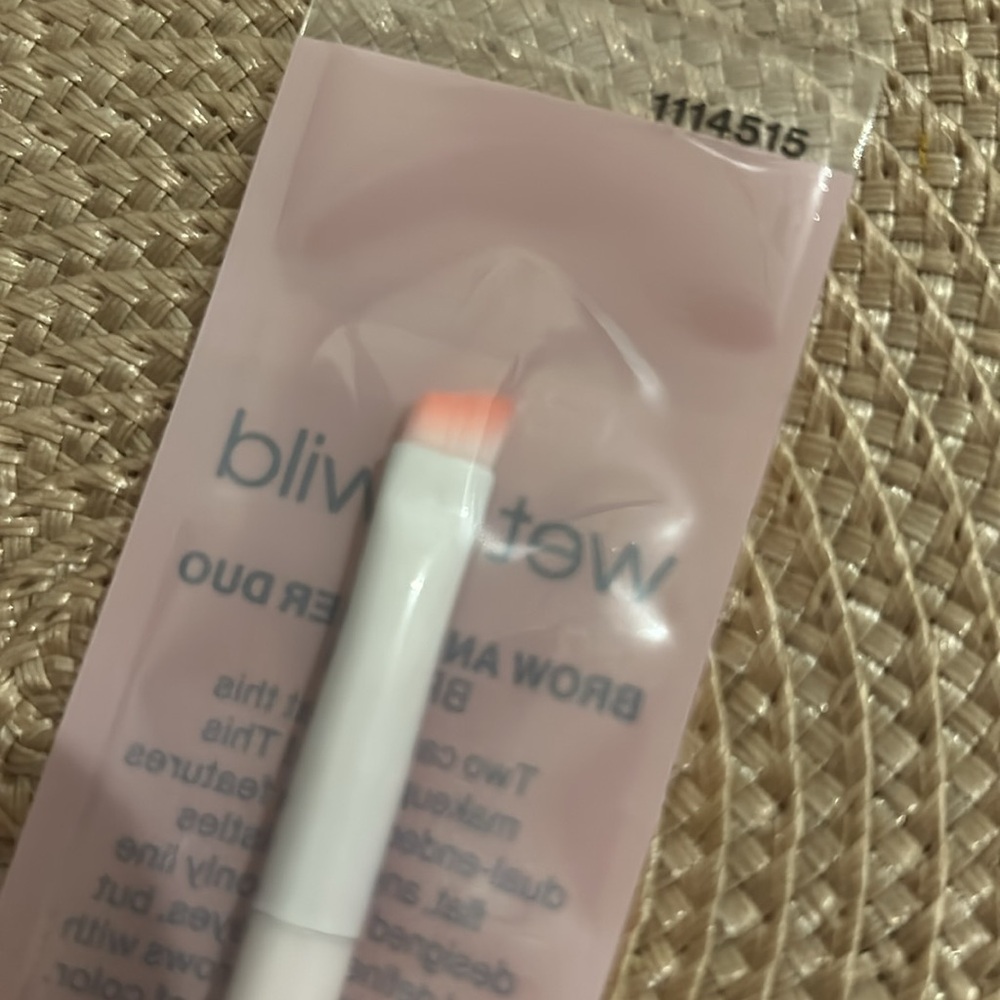 Wet n Wild Brow and Liner Duo Brush - Picture 3 of 4